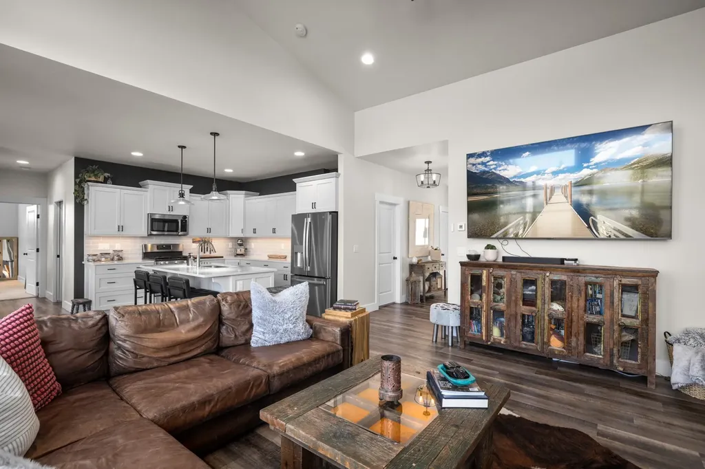 142 Sage Grouse Way Kalispell MT 59901