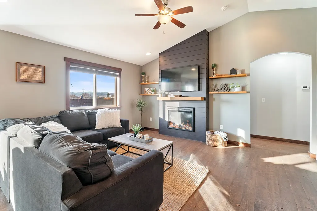 1225 Powder River Court Helena MT 59602