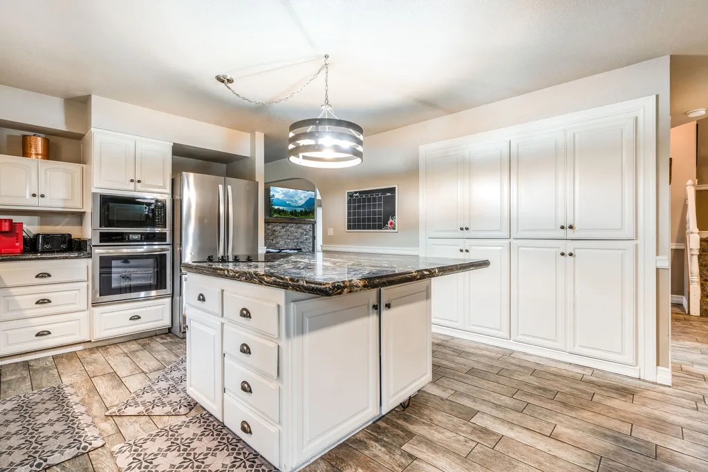163 Crestview Drive Bigfork MT 59911