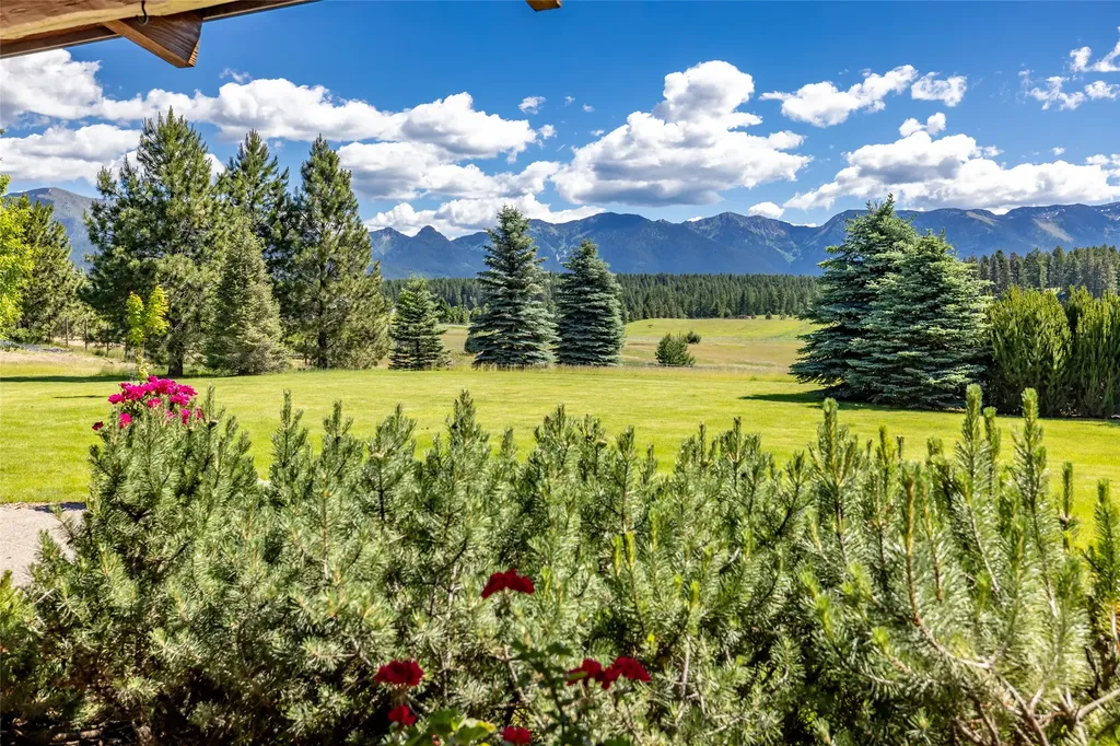 182 Moondance Trail Bigfork MT 59911