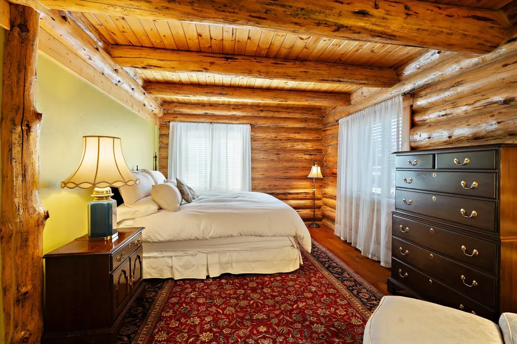 182 Moondance Trail Bigfork MT 59911
