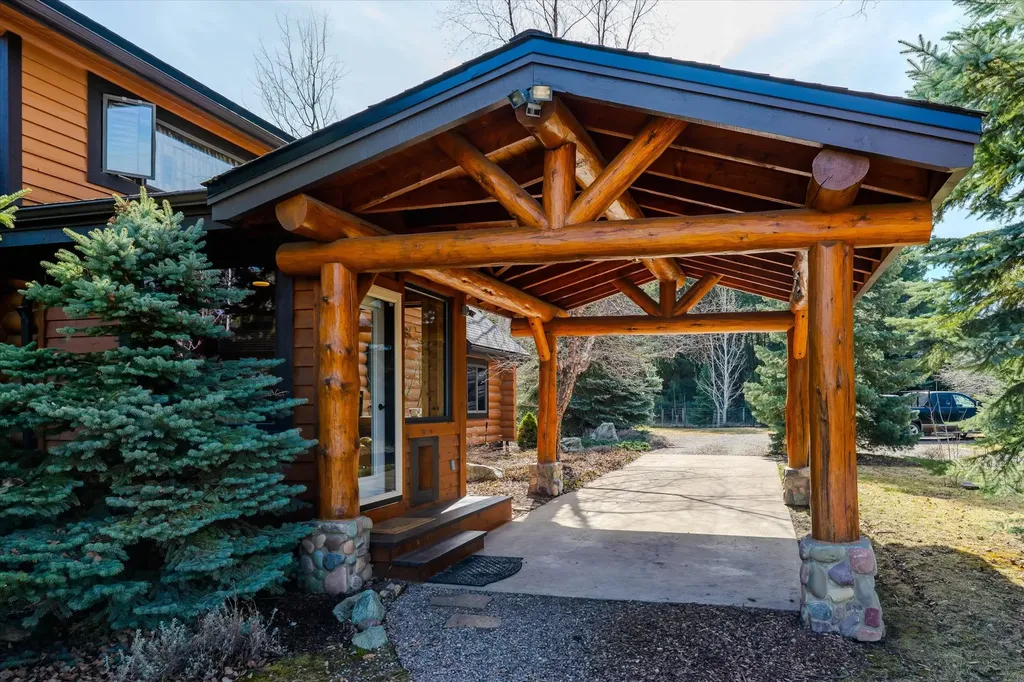 182 Moondance Trail Bigfork MT 59911