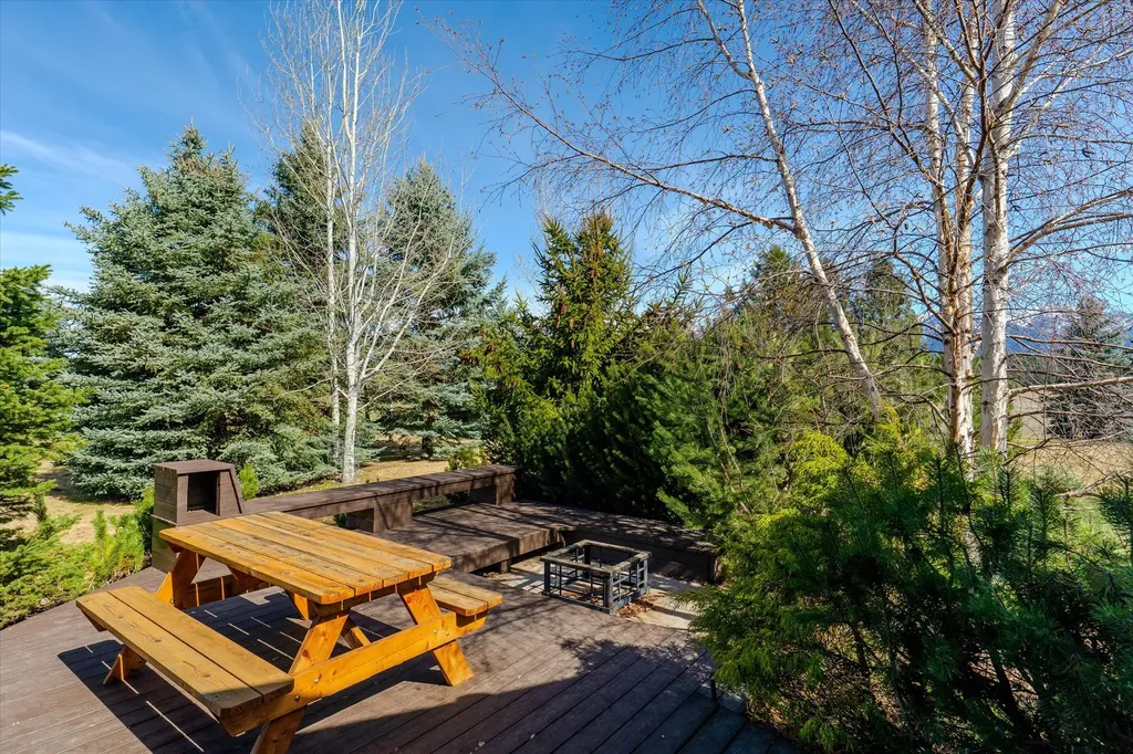 182 Moondance Trail Bigfork MT 59911