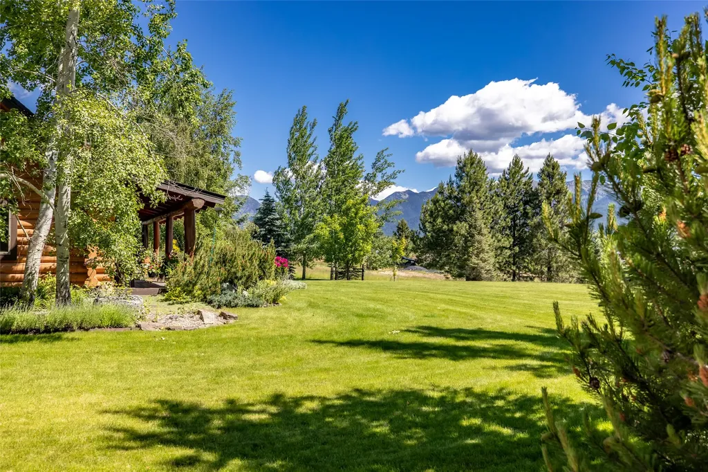 182 Moondance Trail Bigfork MT 59911