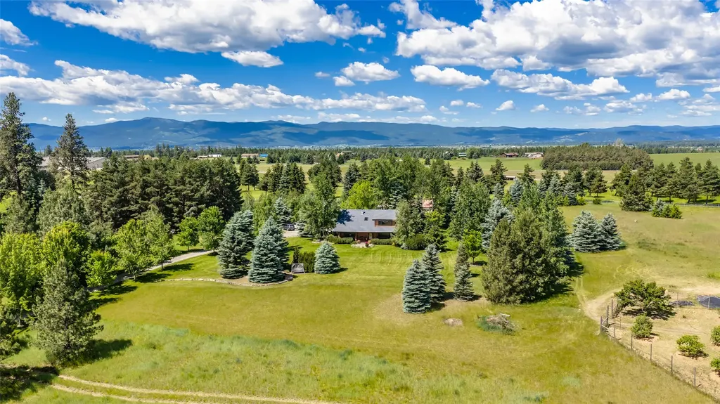 182 Moondance Trail Bigfork MT 59911