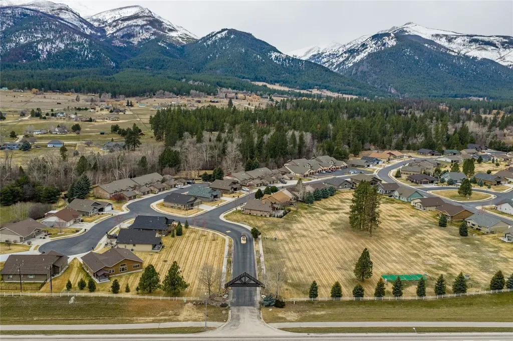 15 Success Court Stevensville MT 59870