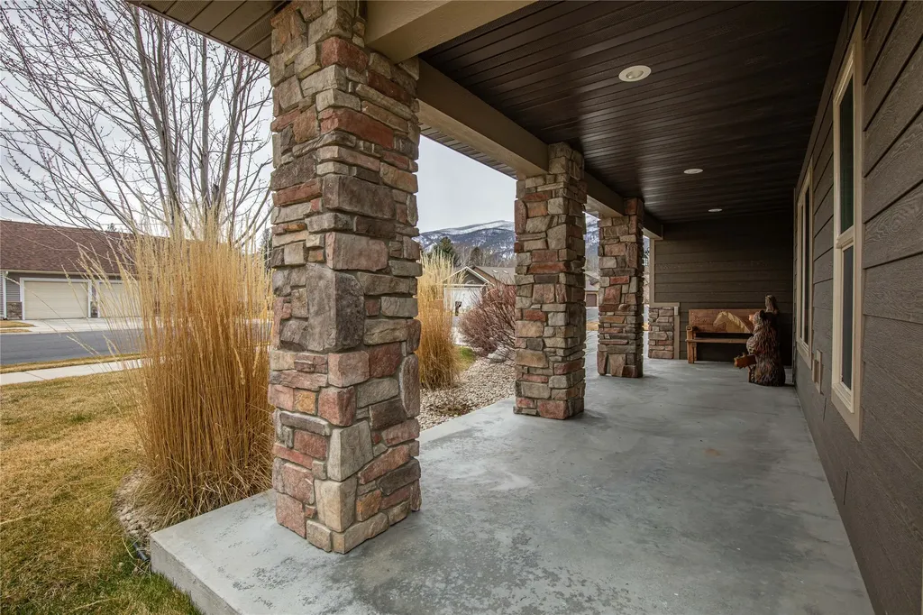 15 Success Court Stevensville MT 59870