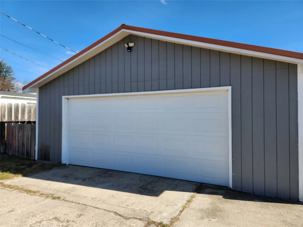 126 3rd Avenue NW Cut Bank MT 59427