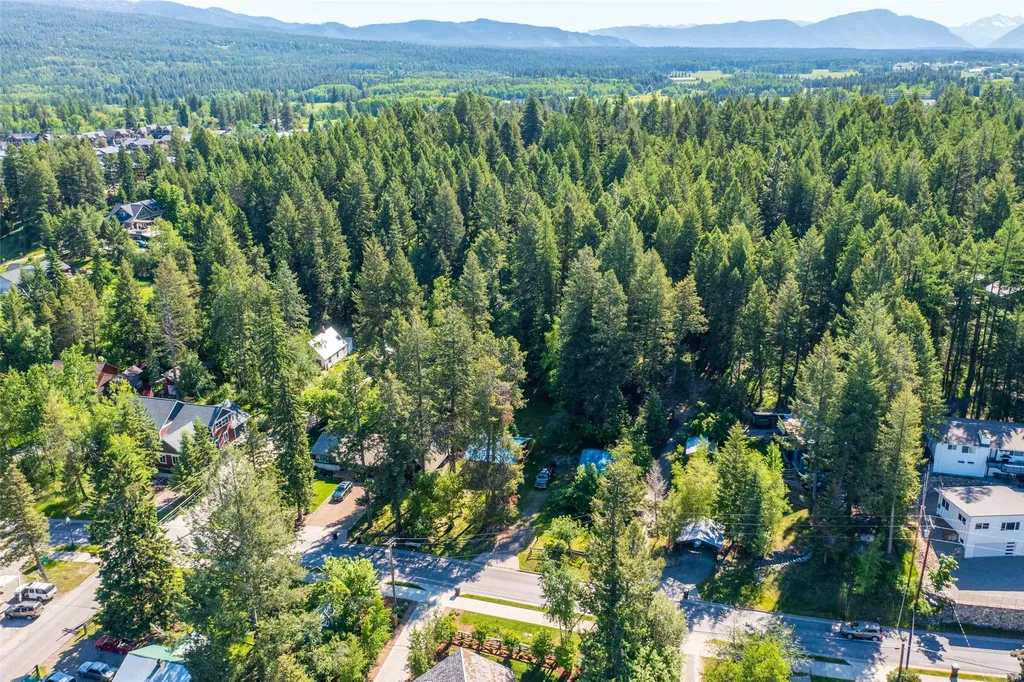 435 Dakota Avenue Whitefish MT 59937