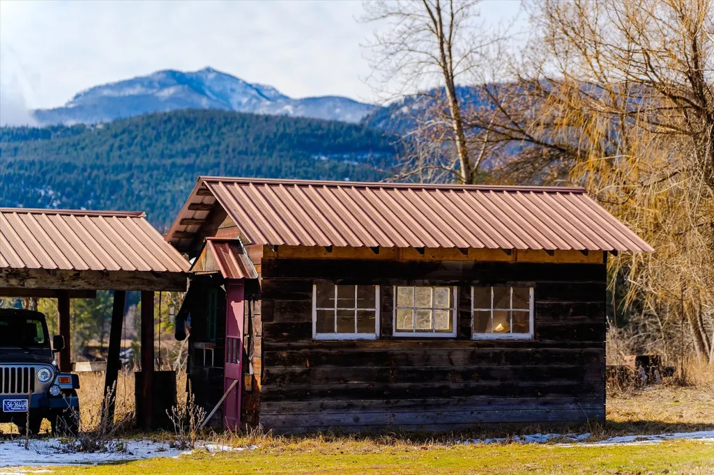 1165 Kootenai River Road Libby MT 59923