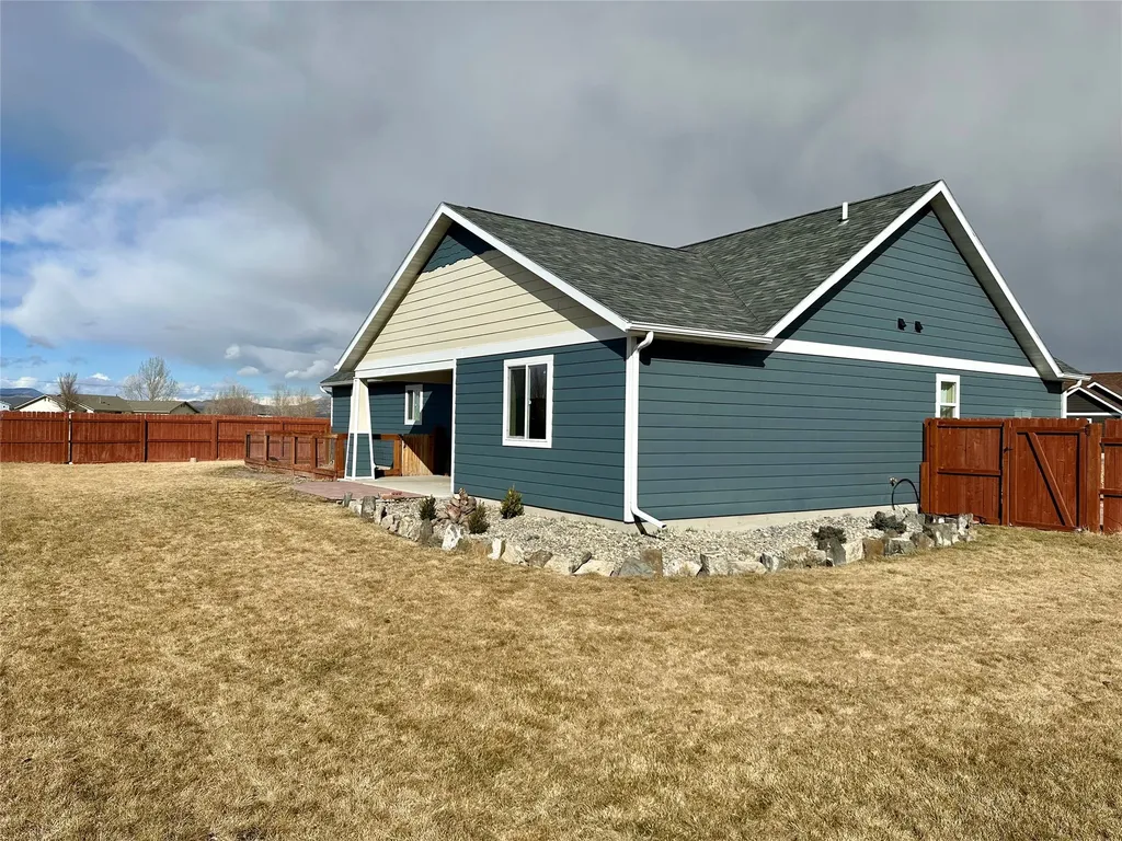 3898 Sprangletop Lane Helena MT 59602