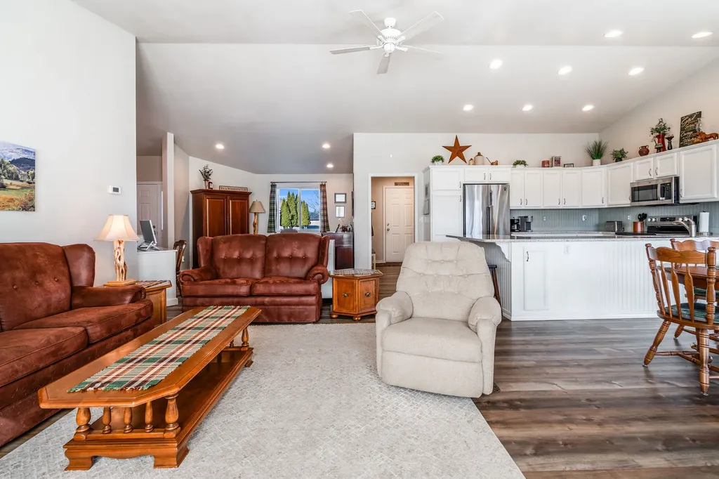 97 E Nicklaus Avenue Kalispell MT 59901