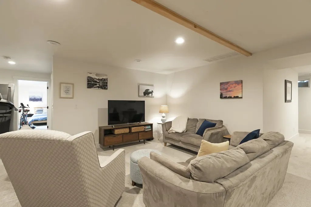 13 Contour Road Missoula MT 59802