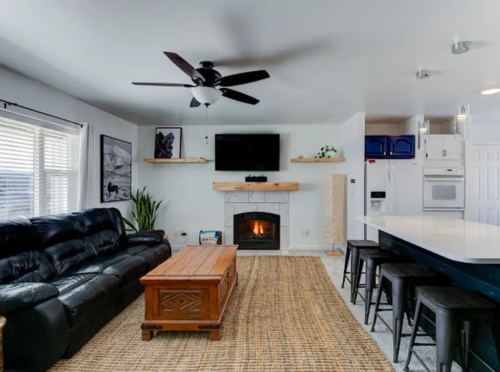 305 Lathrop Street W Clyde Park MT 59018