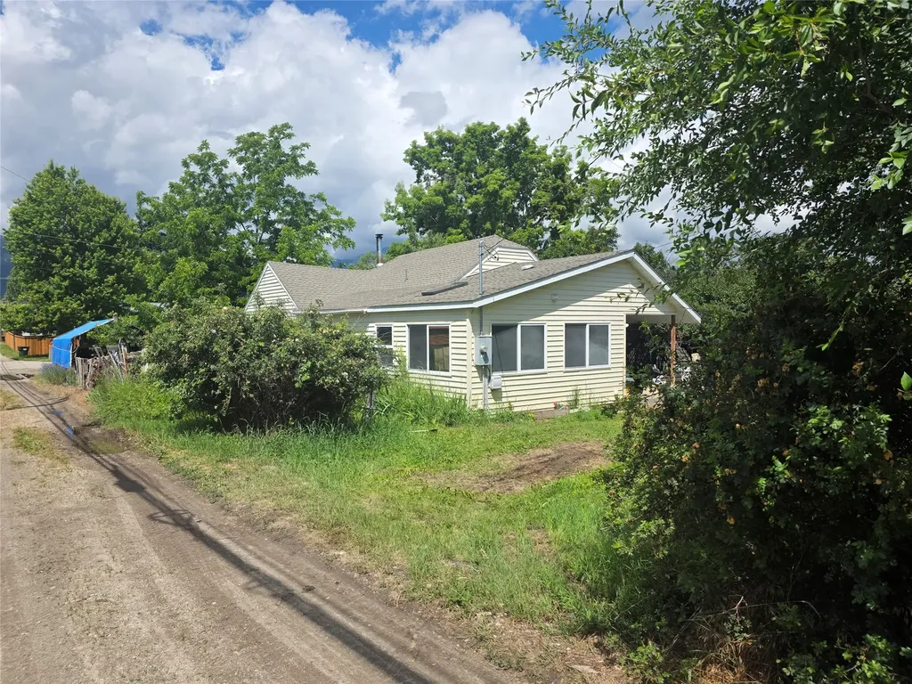 114 N 7th Street Hamilton MT 59840