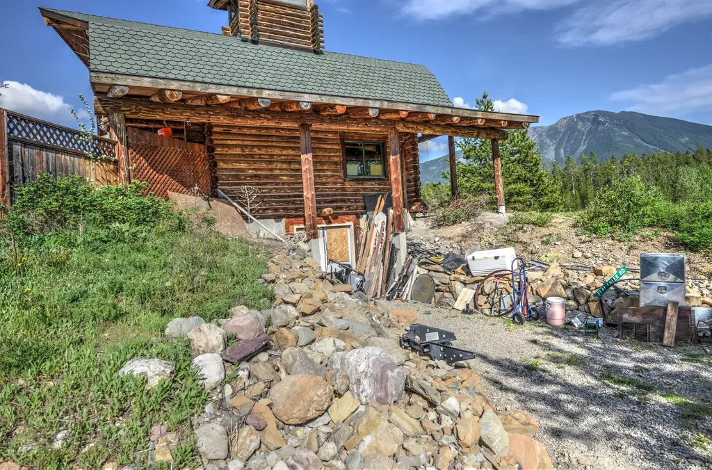 12135 Us Highway 2 E West Glacier MT 59936