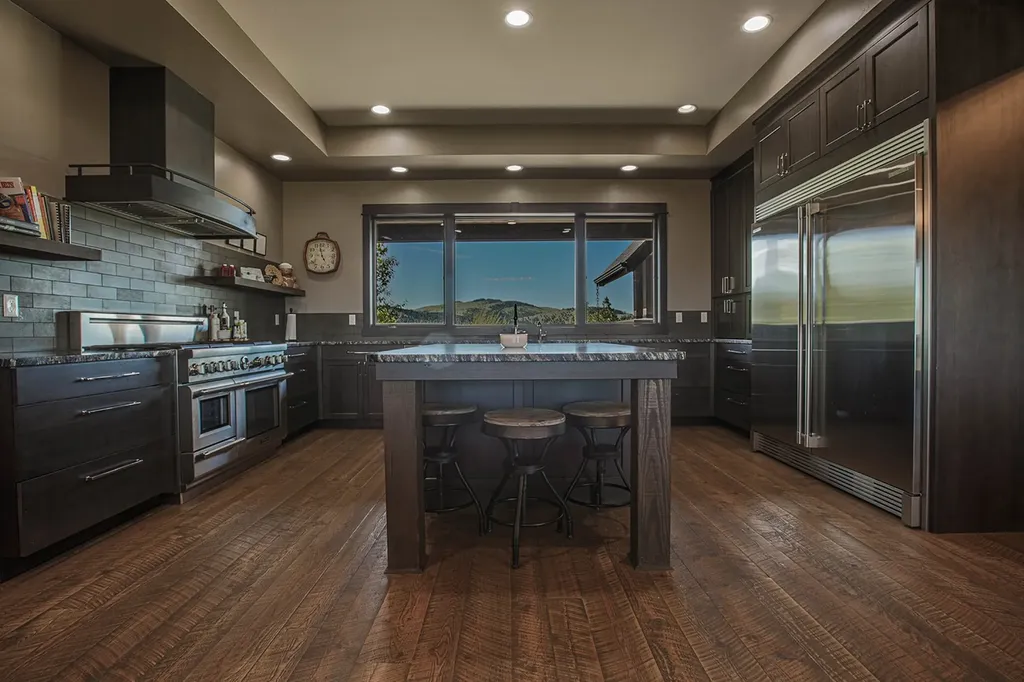 11 Howard Beer Road Clancy MT 59634