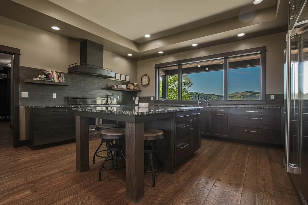 11 Howard Beer Road Clancy MT 59634