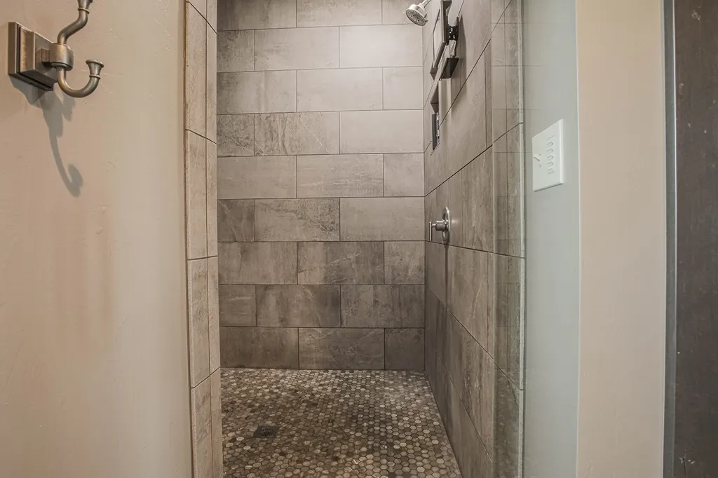 11 Howard Beer Road Clancy MT 59634