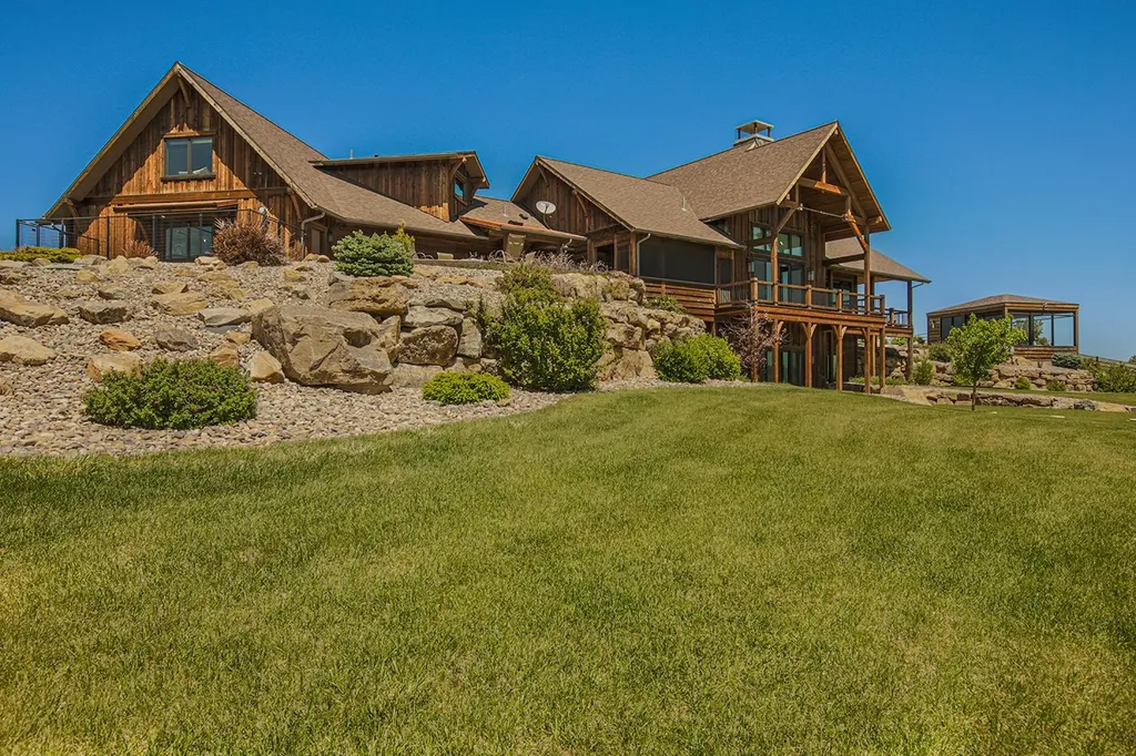 11 Howard Beer Road Clancy MT 59634