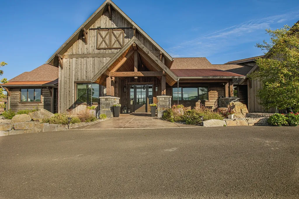 11 Howard Beer Road Clancy MT 59634
