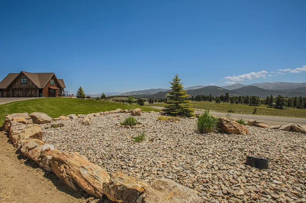 11 Howard Beer Road Clancy MT 59634