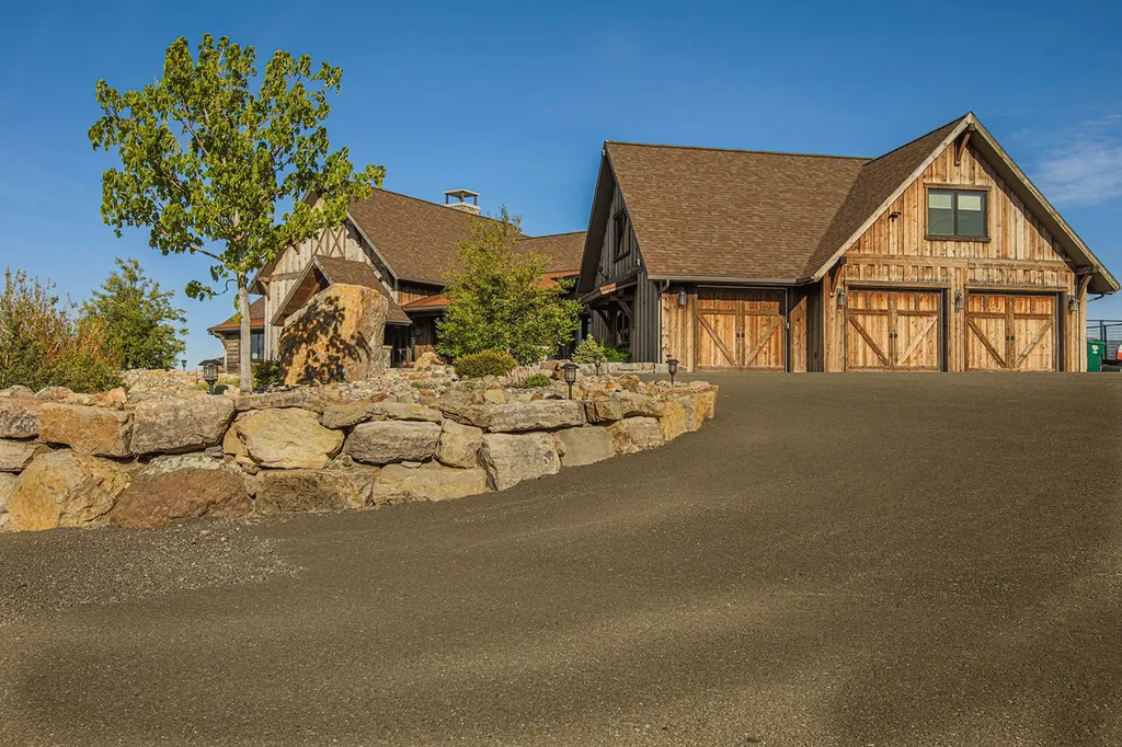 11 Howard Beer Road Clancy MT 59634