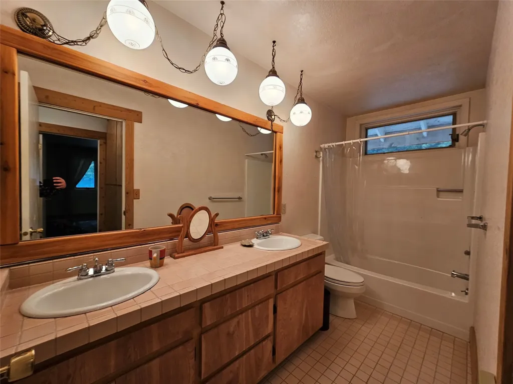 645 Alvista Loop Hamilton MT 59840