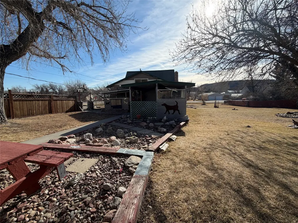 1122 Saint Charles Street Fort Benton MT 59442