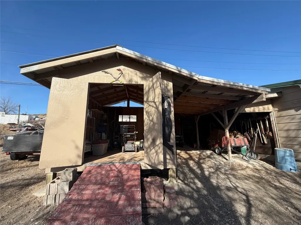 1122 Saint Charles Street Fort Benton MT 59442