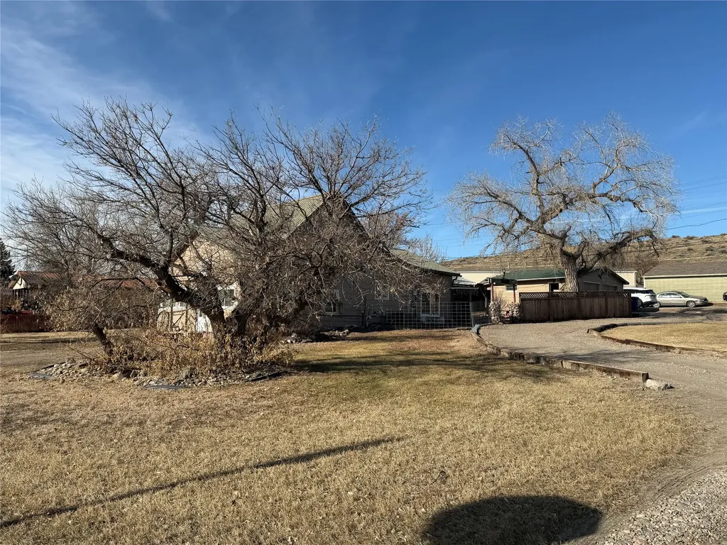 1122 Saint Charles Street Fort Benton MT 59442