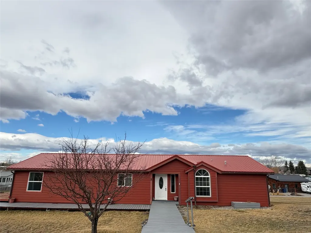 2 10th Avenue NE Choteau MT 59422