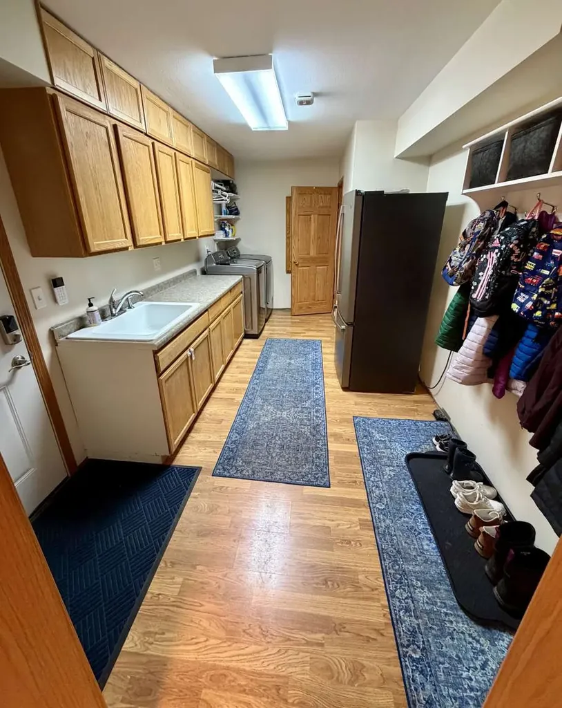 621 W Laurel Avenue Plentywood MT 59254