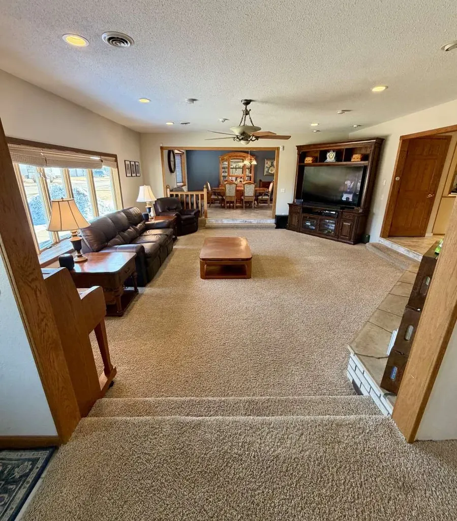 621 W Laurel Avenue Plentywood MT 59254