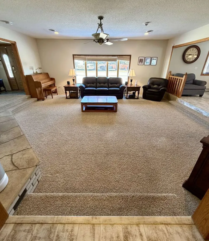 621 W Laurel Avenue Plentywood MT 59254