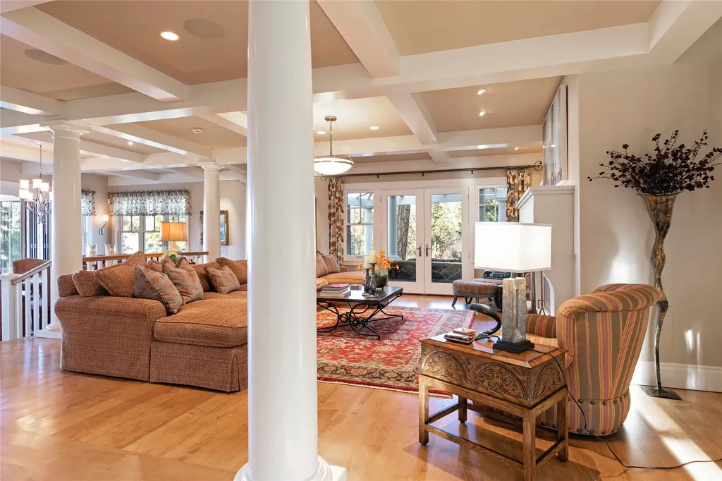 33702 N Finley Point Road Polson MT 59860