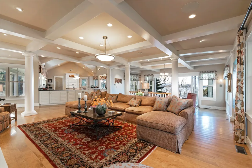 33702 N Finley Point Road Polson MT 59860