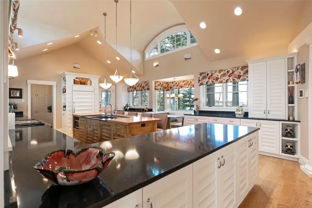33702 N Finley Point Road Polson MT 59860