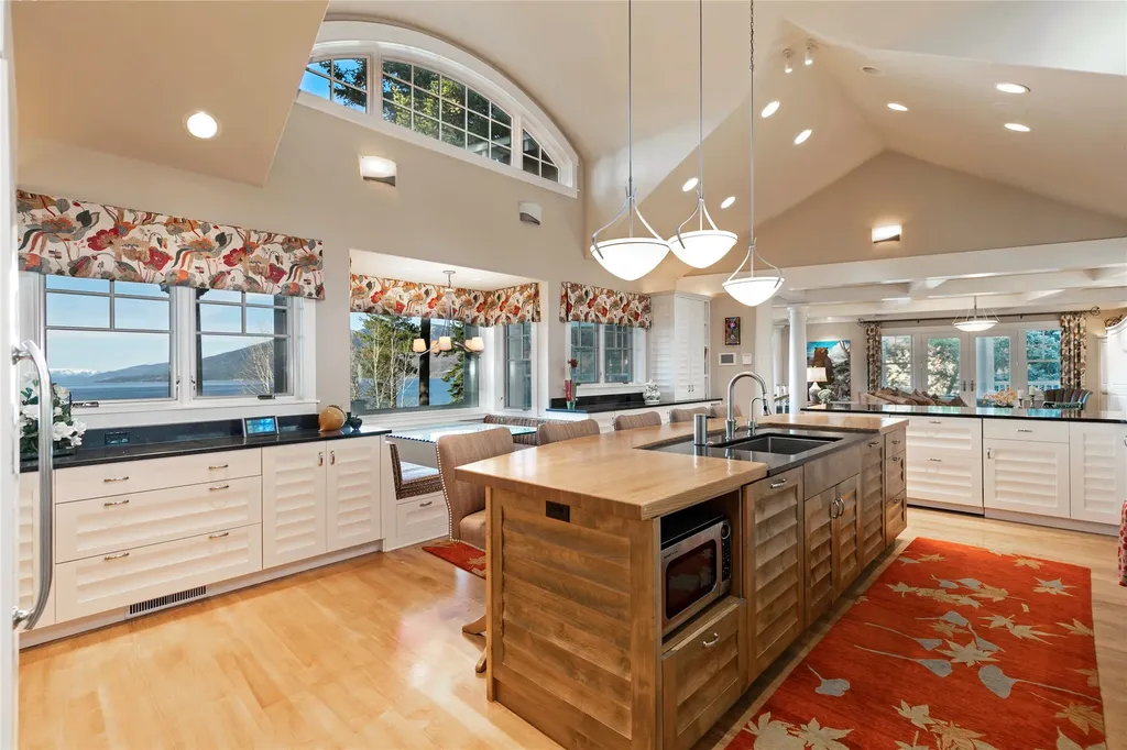 33702 N Finley Point Road Polson MT 59860