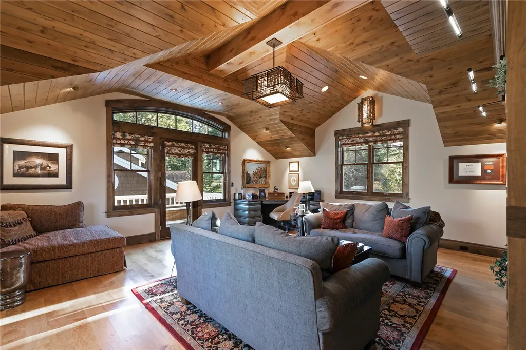 33702 N Finley Point Road Polson MT 59860
