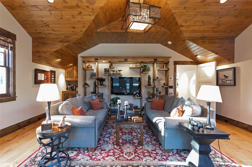 33702 N Finley Point Road Polson MT 59860