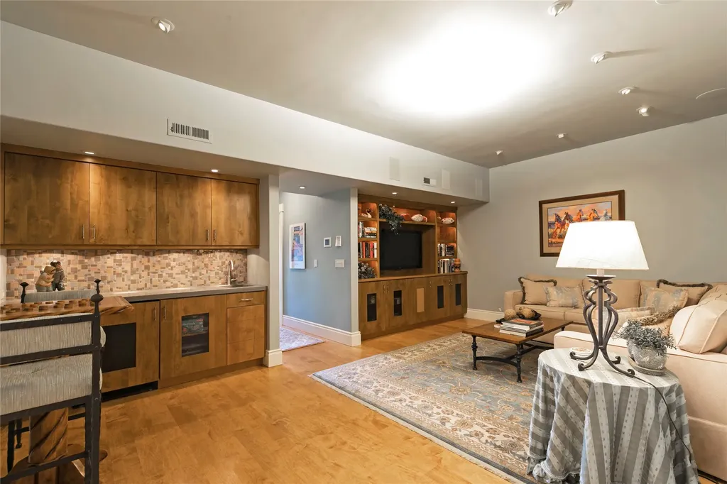 33702 N Finley Point Road Polson MT 59860