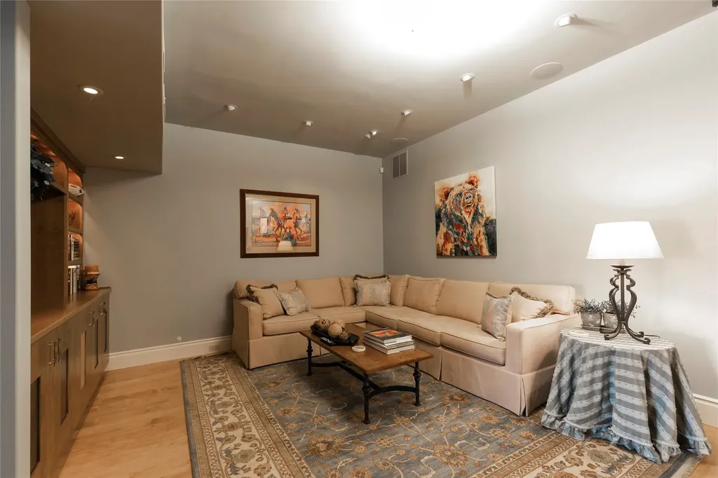 33702 N Finley Point Road Polson MT 59860