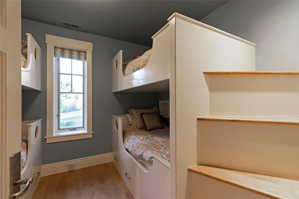 33702 N Finley Point Road Polson MT 59860