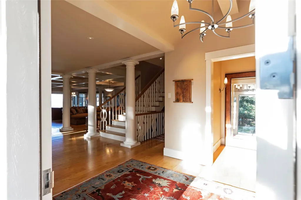 33702 N Finley Point Road Polson MT 59860