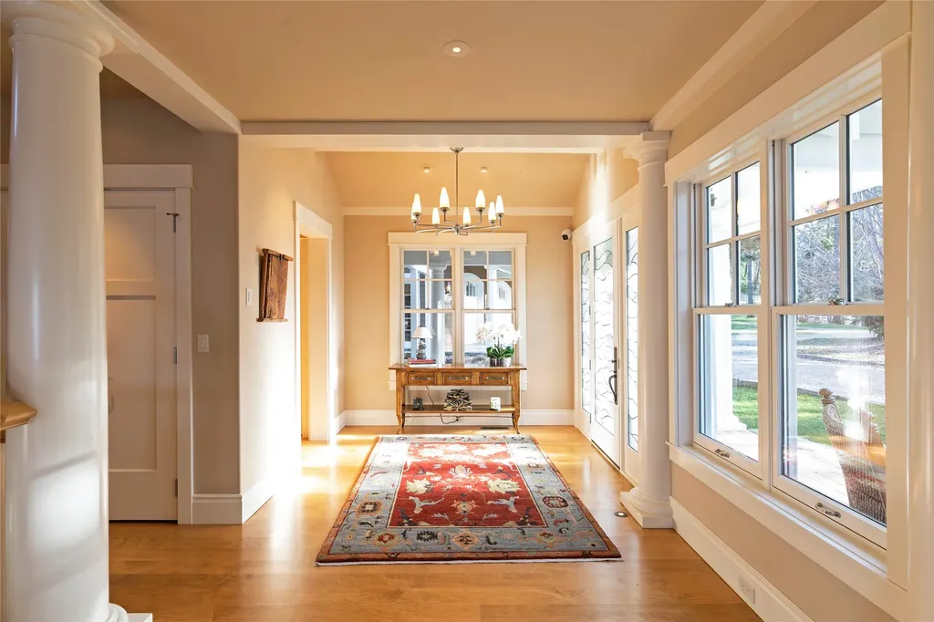 33702 N Finley Point Road Polson MT 59860