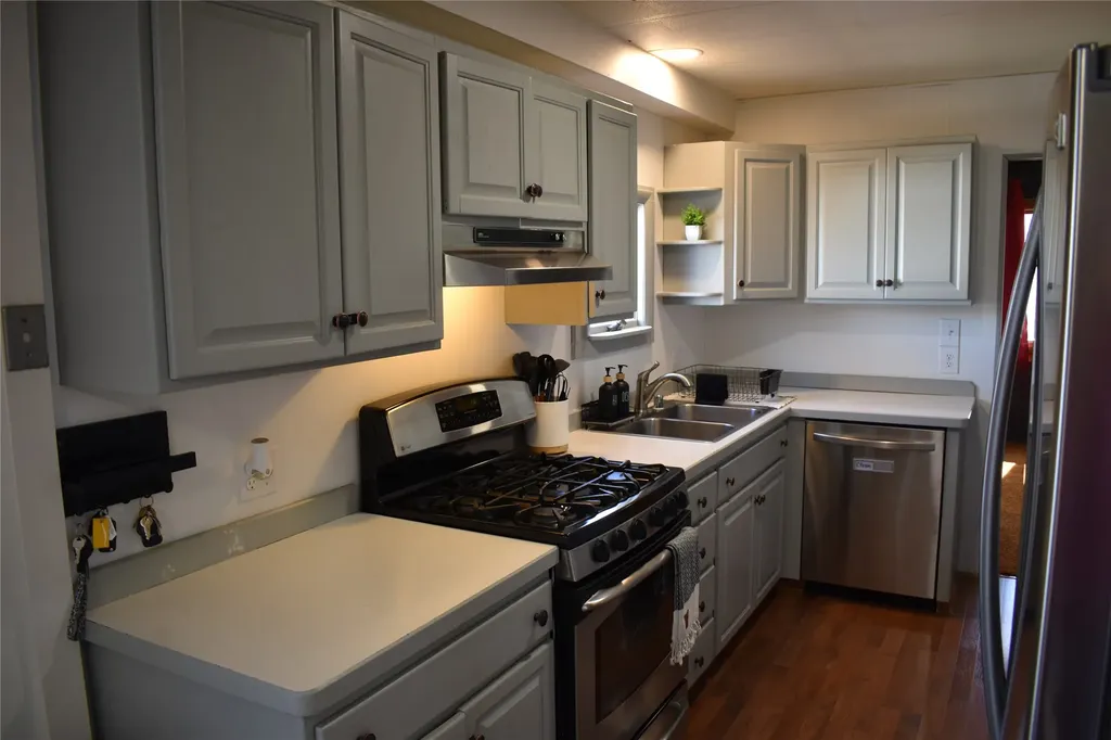 208 2nd Avenue SW Brady MT 59416