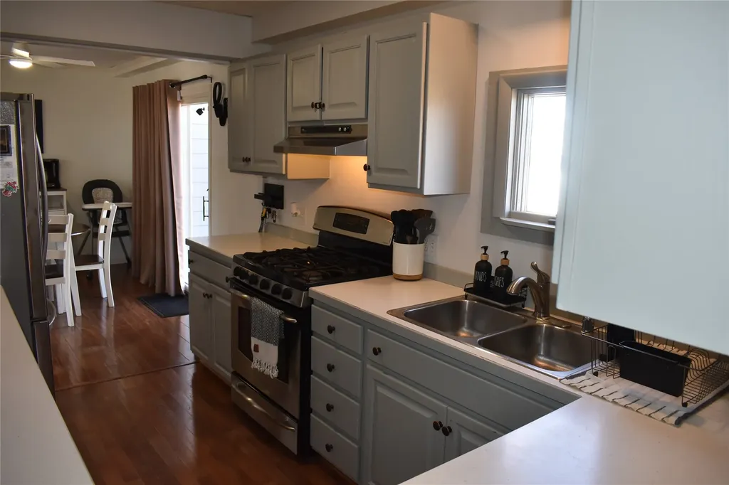 208 2nd Avenue SW Brady MT 59416