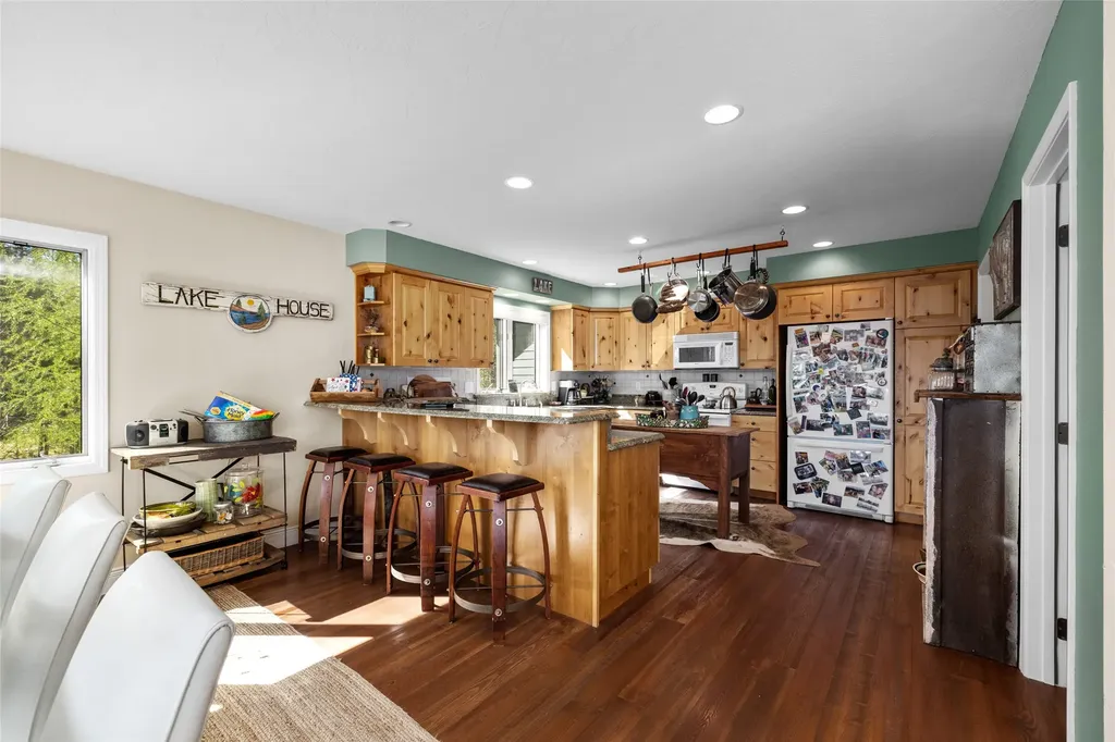 910 Mcgregor Lane Marion MT 59925