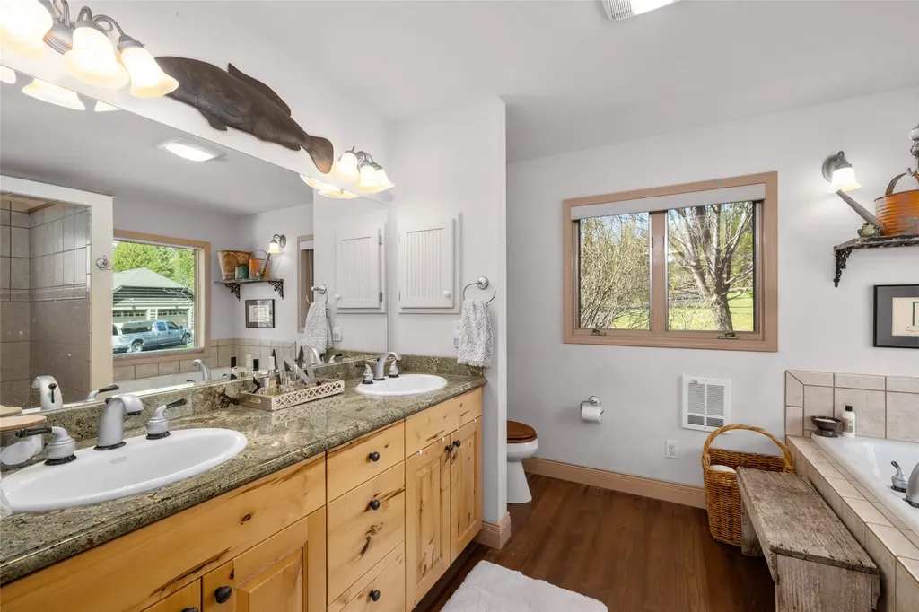 910 Mcgregor Lane Marion MT 59925